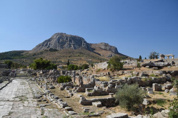 Discover Korinthos: A Practical Travel Guide