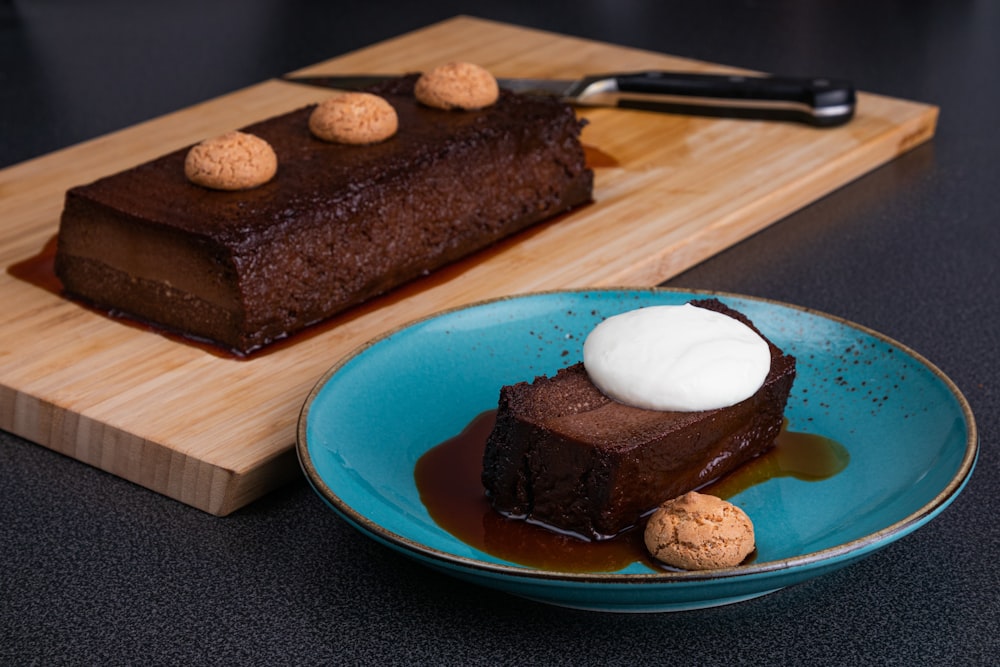 chocolate cake on blue plate