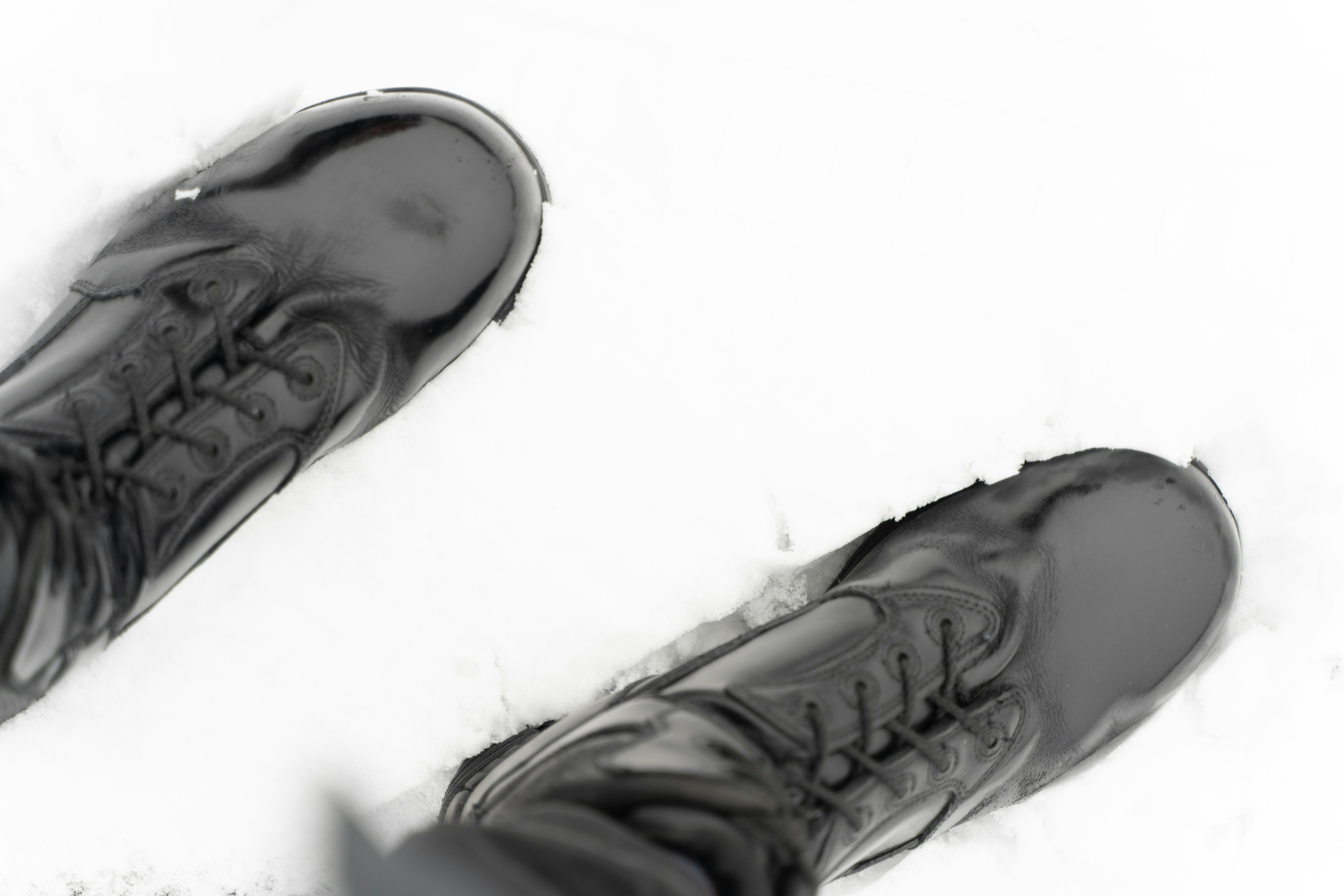 Elegant Winter Heeled Boots