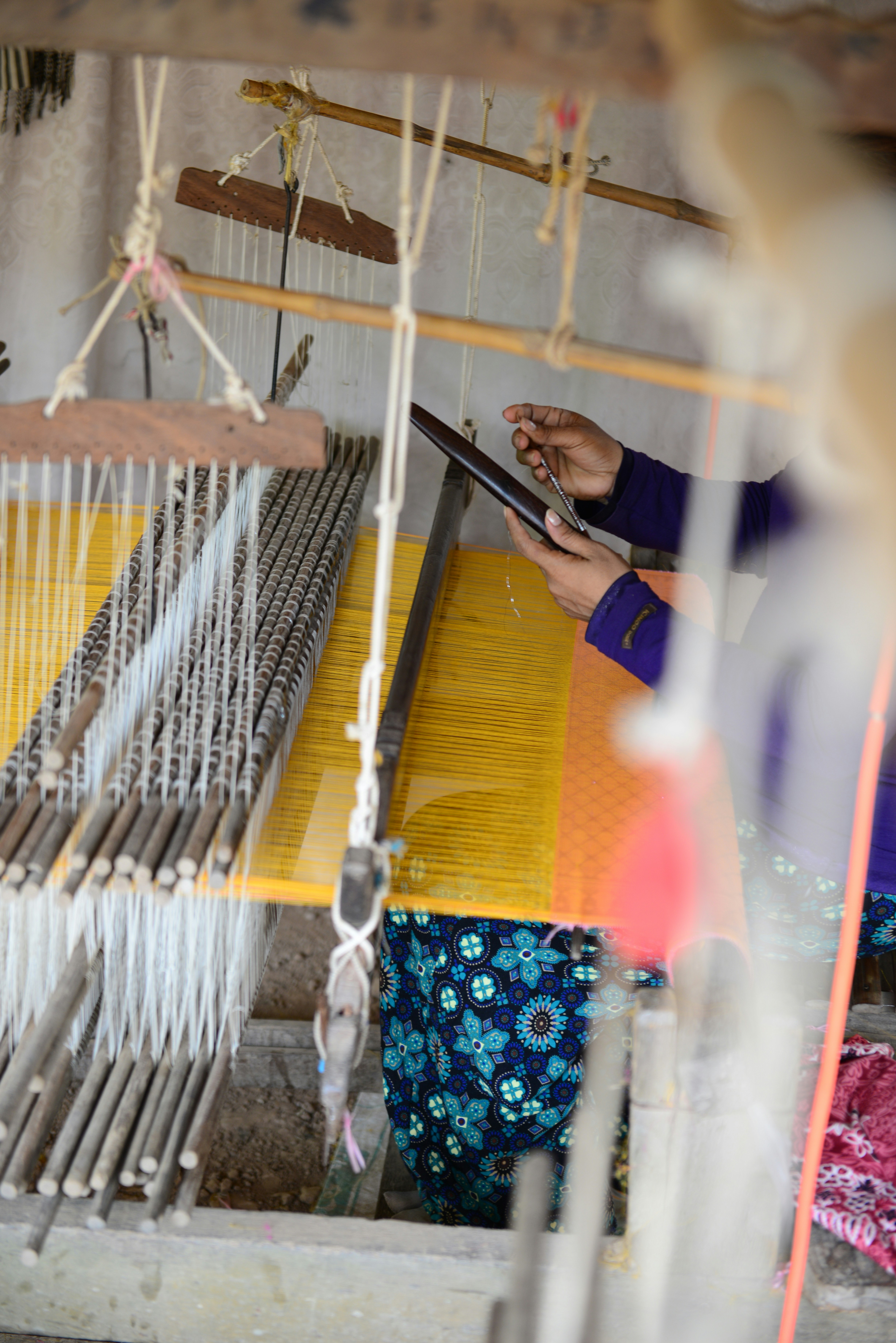 photo-1611584436801-6dd82d70ade6?ixid=M3wxMjA3fDB8MXxzZWFyY2h8MTl8fHdvbWVuJTI3cyUyMGtuaXR3ZWFyJTIwbWFudWZhY3R1cmVyfGVufDB8fHx8MTc2NTc2ODU3OXww\u0026ixlib=rb-4.1.0