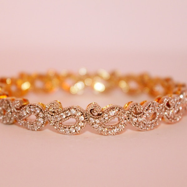 Kundan Bangles Set โ 12 Pieces