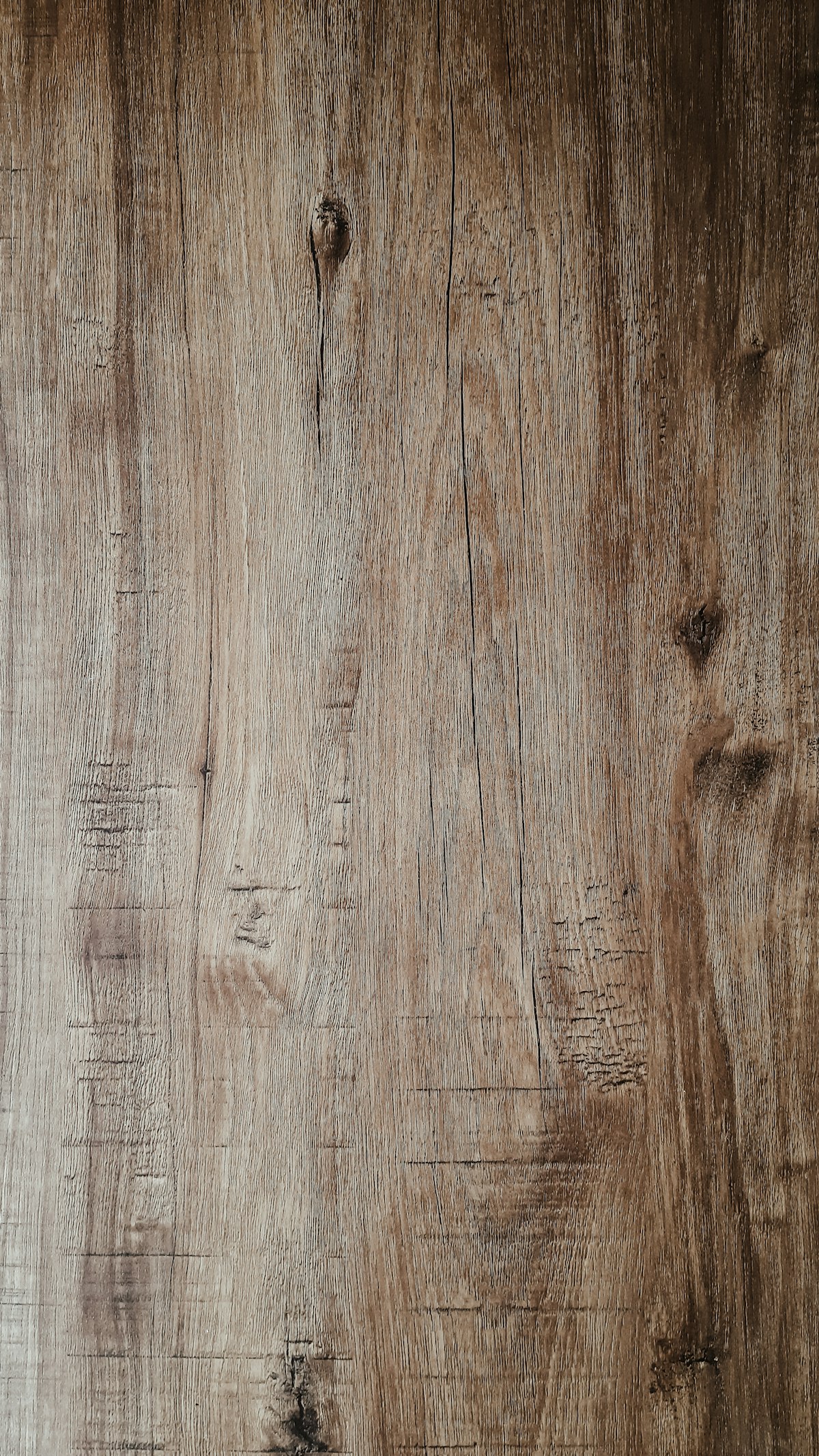 Papel de Parede Amadeirado: Como Usar Texturas Naturais para Aquecer Qualquer Ambiente