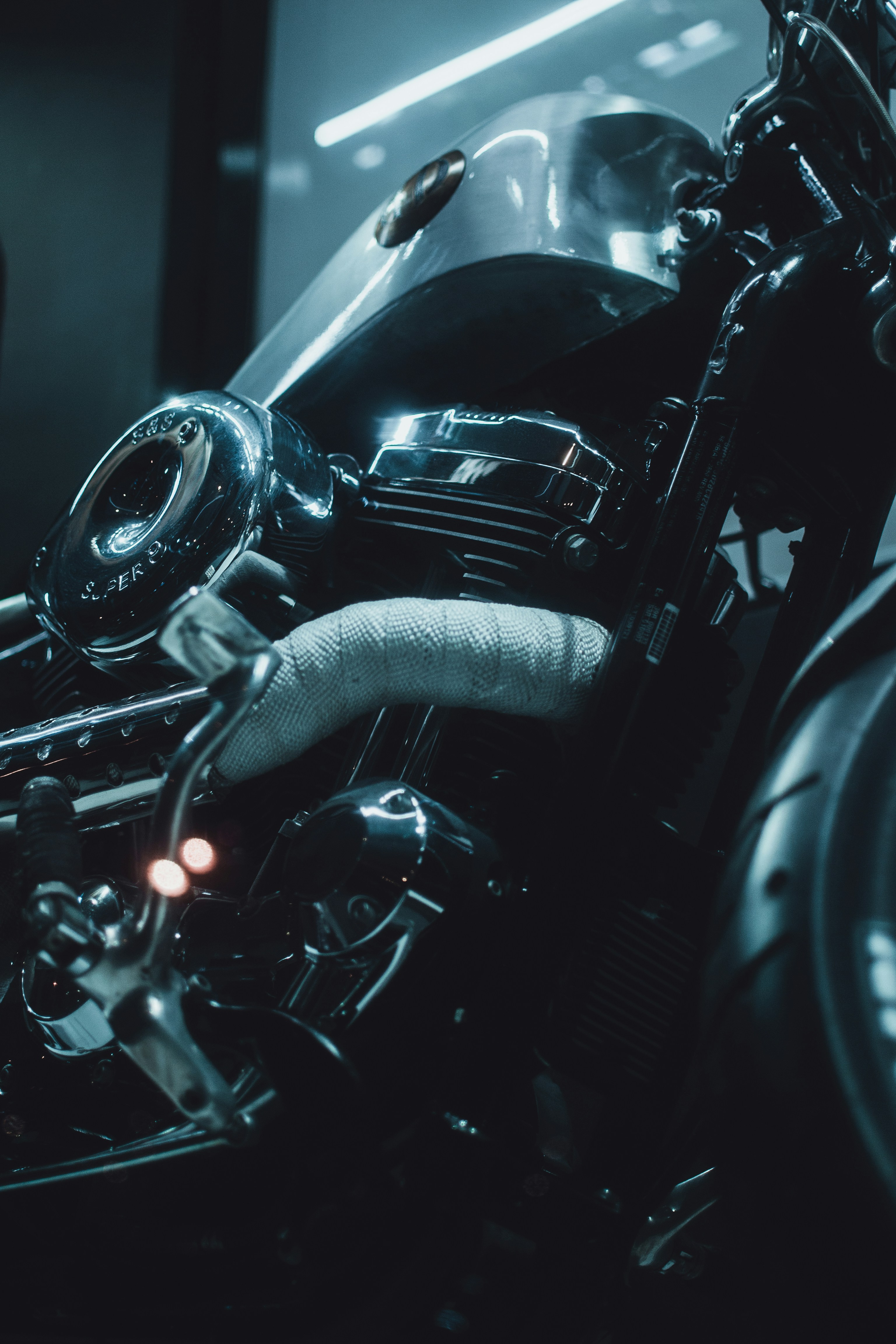 黒と銀のオートバイ エンジンの写真 Unsplashで見つけるハーレーダビッドソンの無料写真