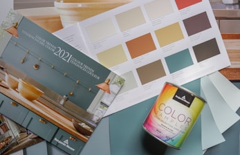 color brochures paint store