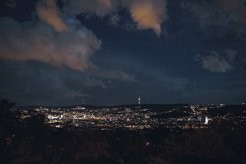 Stadtansicht von Stuttgart am Abend