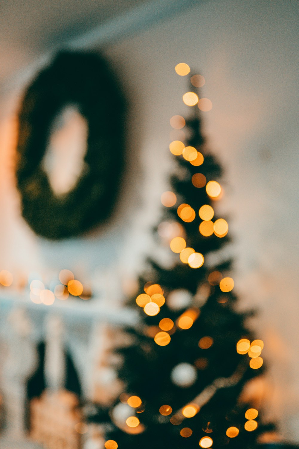 yellow and white string lights