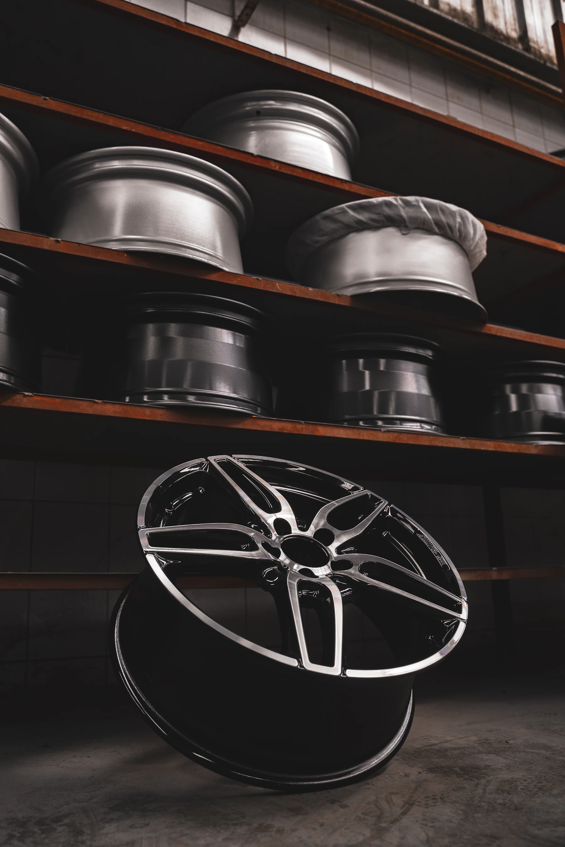 Custom alloy wheel and rim close-up, wheel shop London Ontario