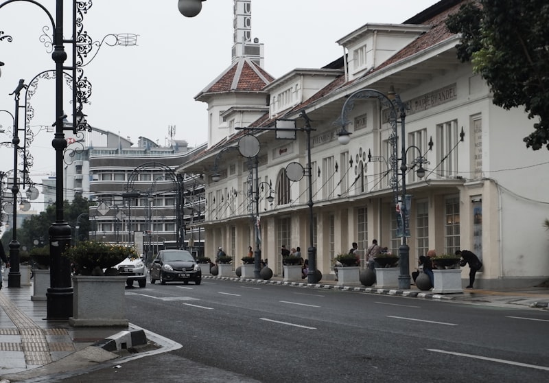 Suasana road trip Bandung di pagi hari