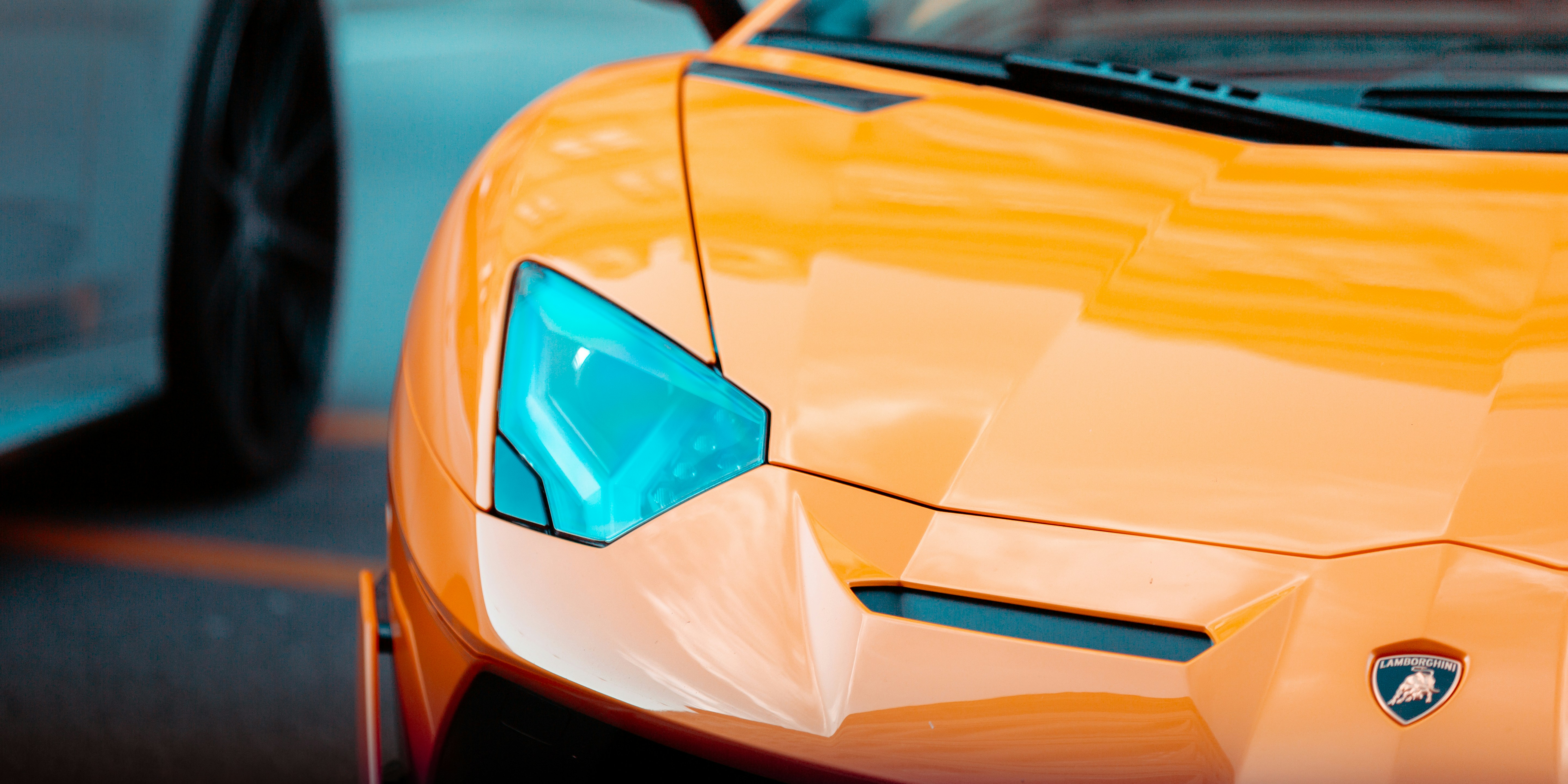 low poly cars, geometric designs, colorful backgrounds, modern automotive, ilustrasi artikel  Stunning Low Poly Art Car Wallpapers for Your Desktop 7