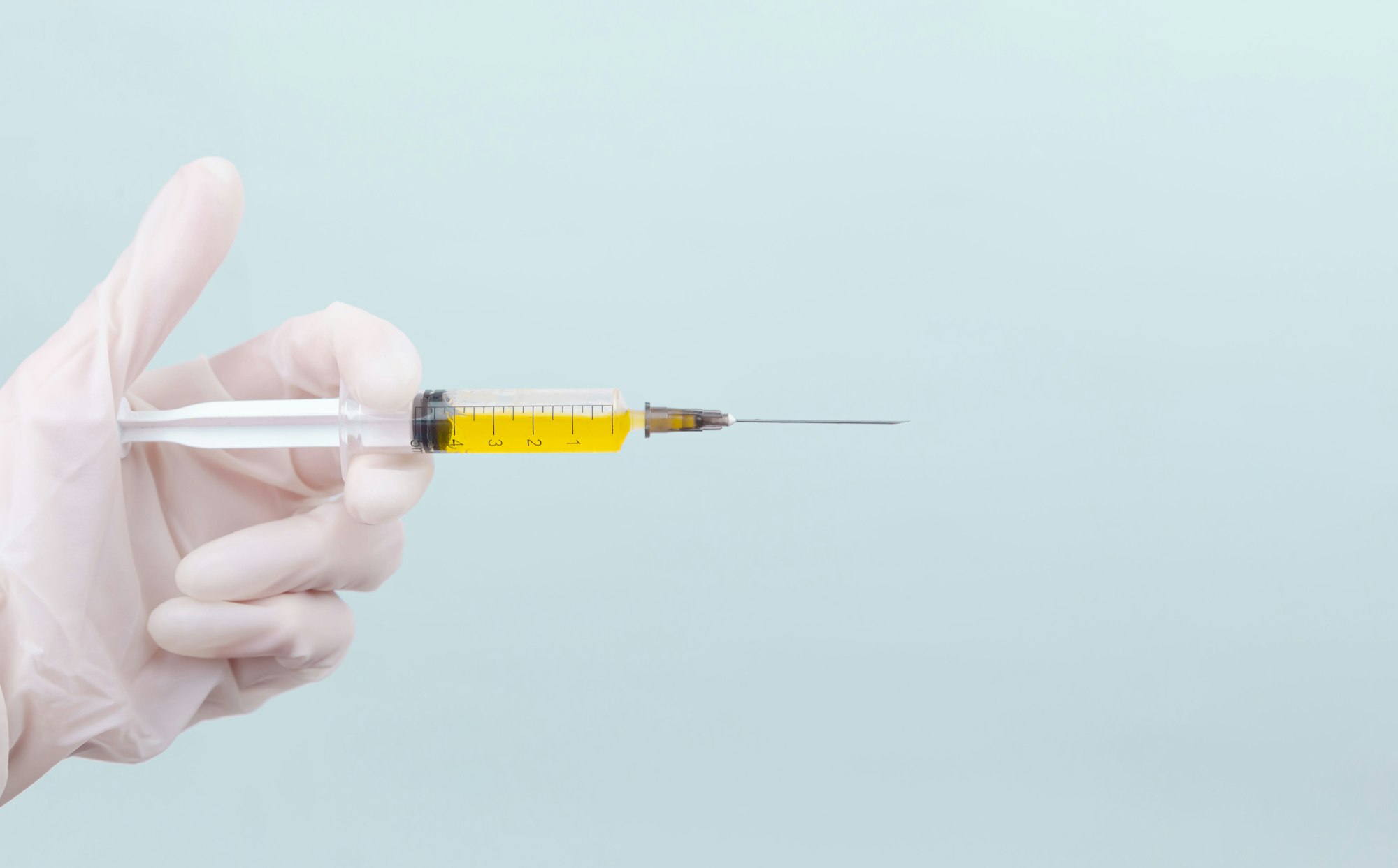 Pourquoi trois injections contre le COVID sont pires que deux