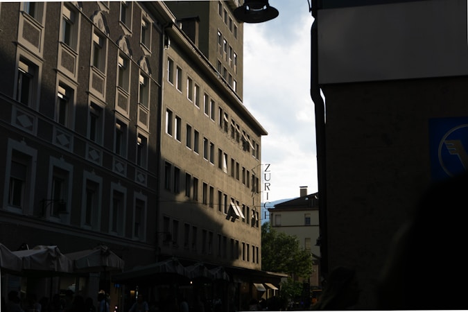 Exploring the Charms of Zurich: A Comprehensive Guide