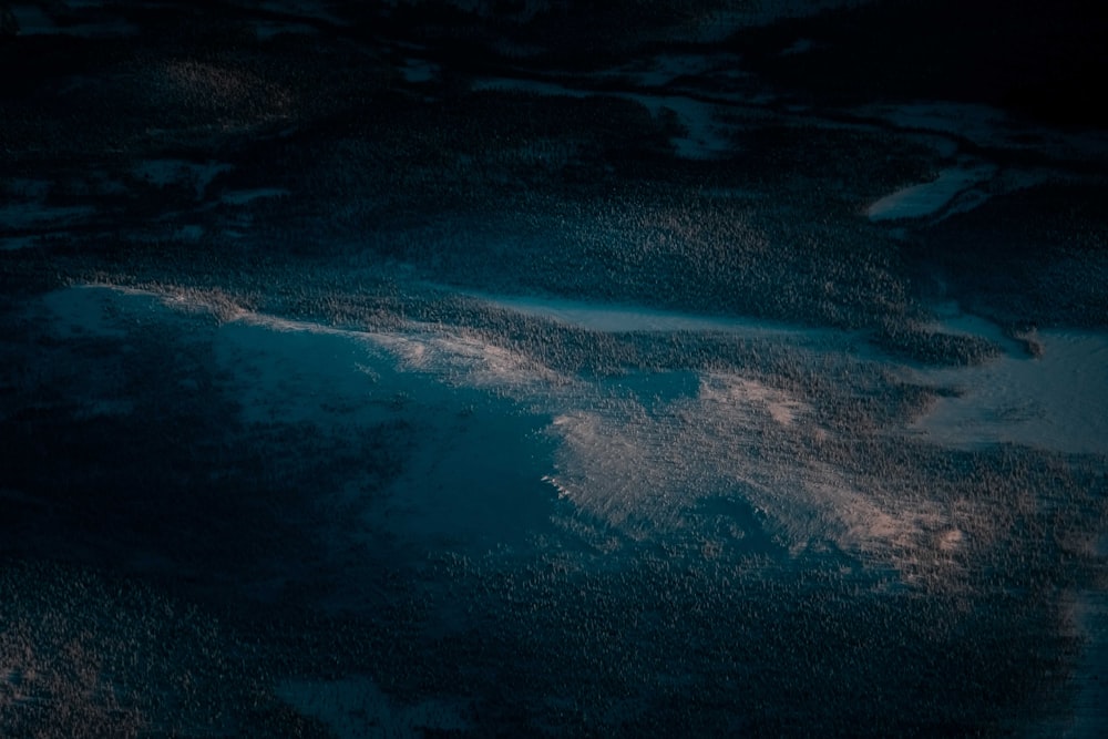 blue and white water during daytime