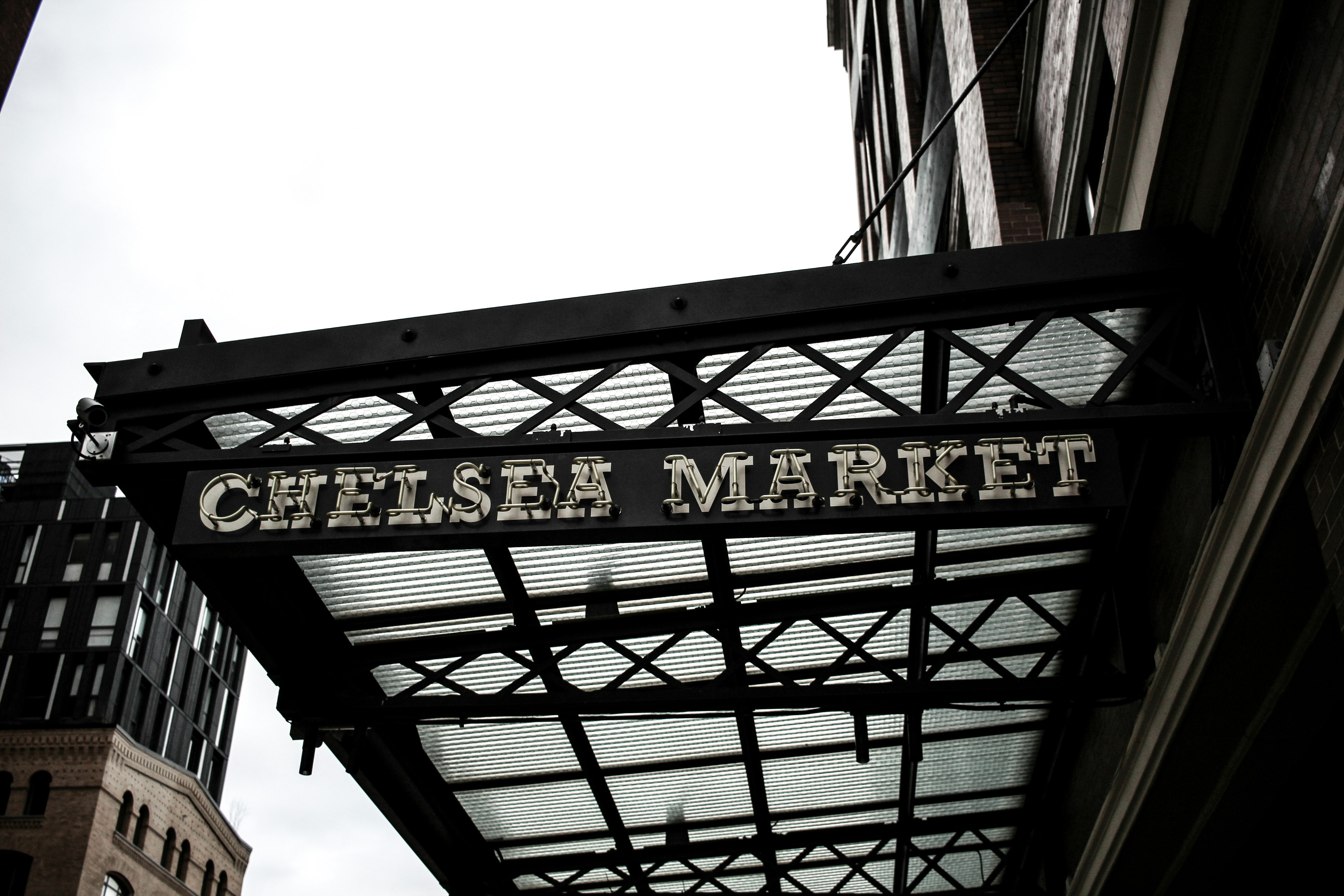 l'insegna del chelsea market, una delle cose da vedere a new york