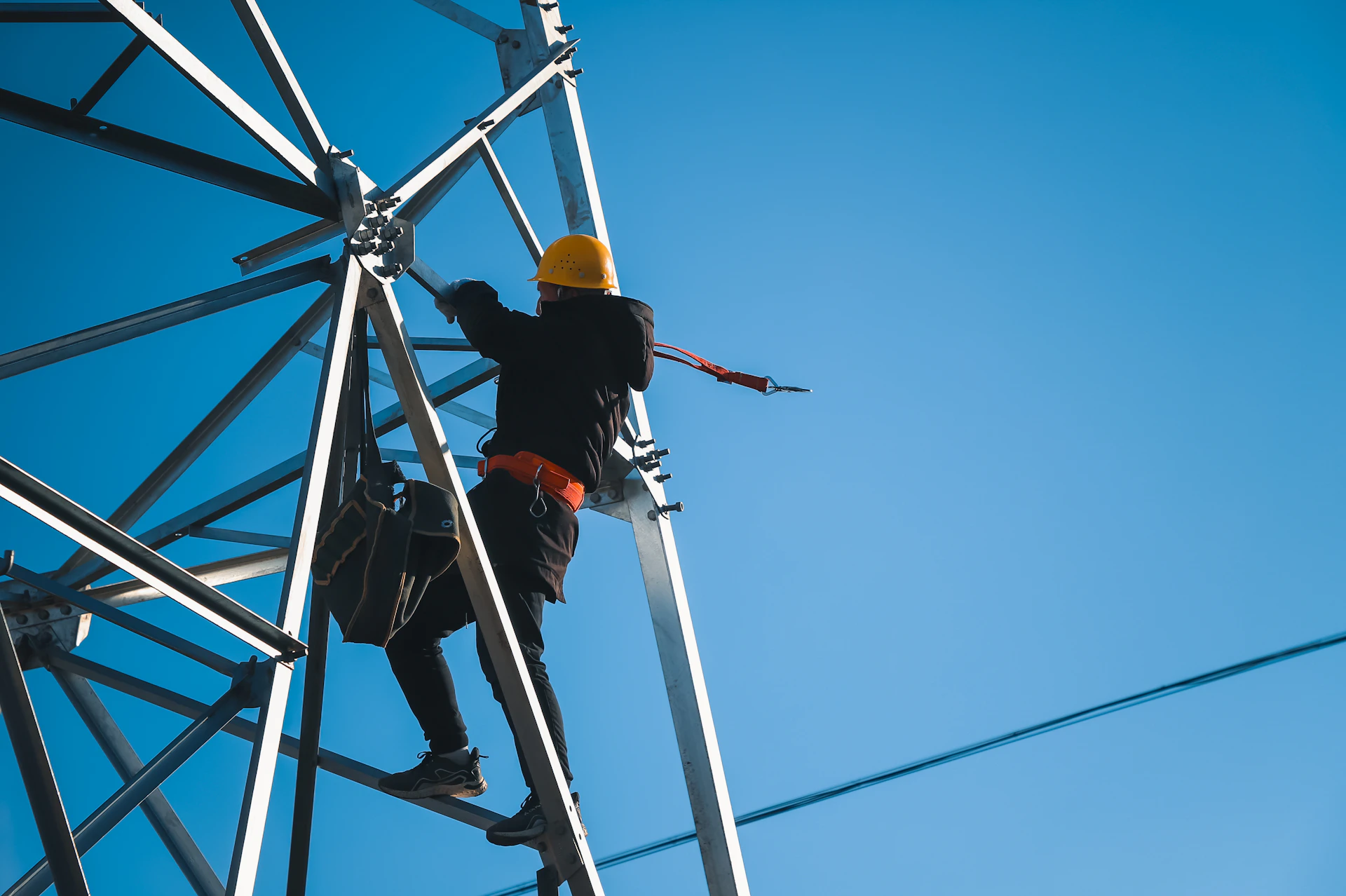 Uygulama — Pano üretiminden saha montajına kadar biz yapıyoruz.