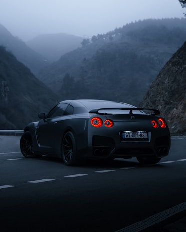 black porsche 911 on road