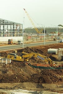yellow and black heavy equipment