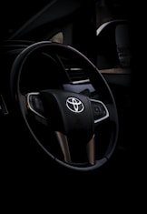 volant d'une Toyota VTC