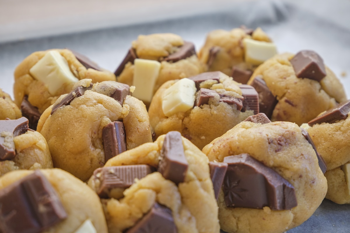 Why does chopped chocolate make better cookies than chips