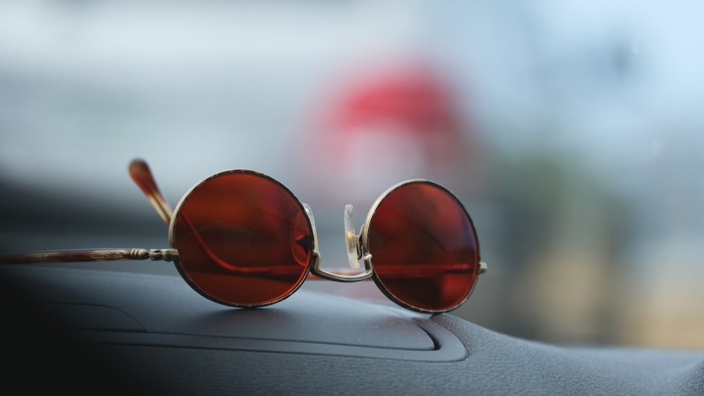 gold framed aviator style sunglasses