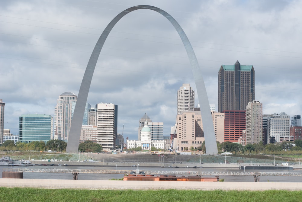 The Gateway Arch in St. Louis beside highway