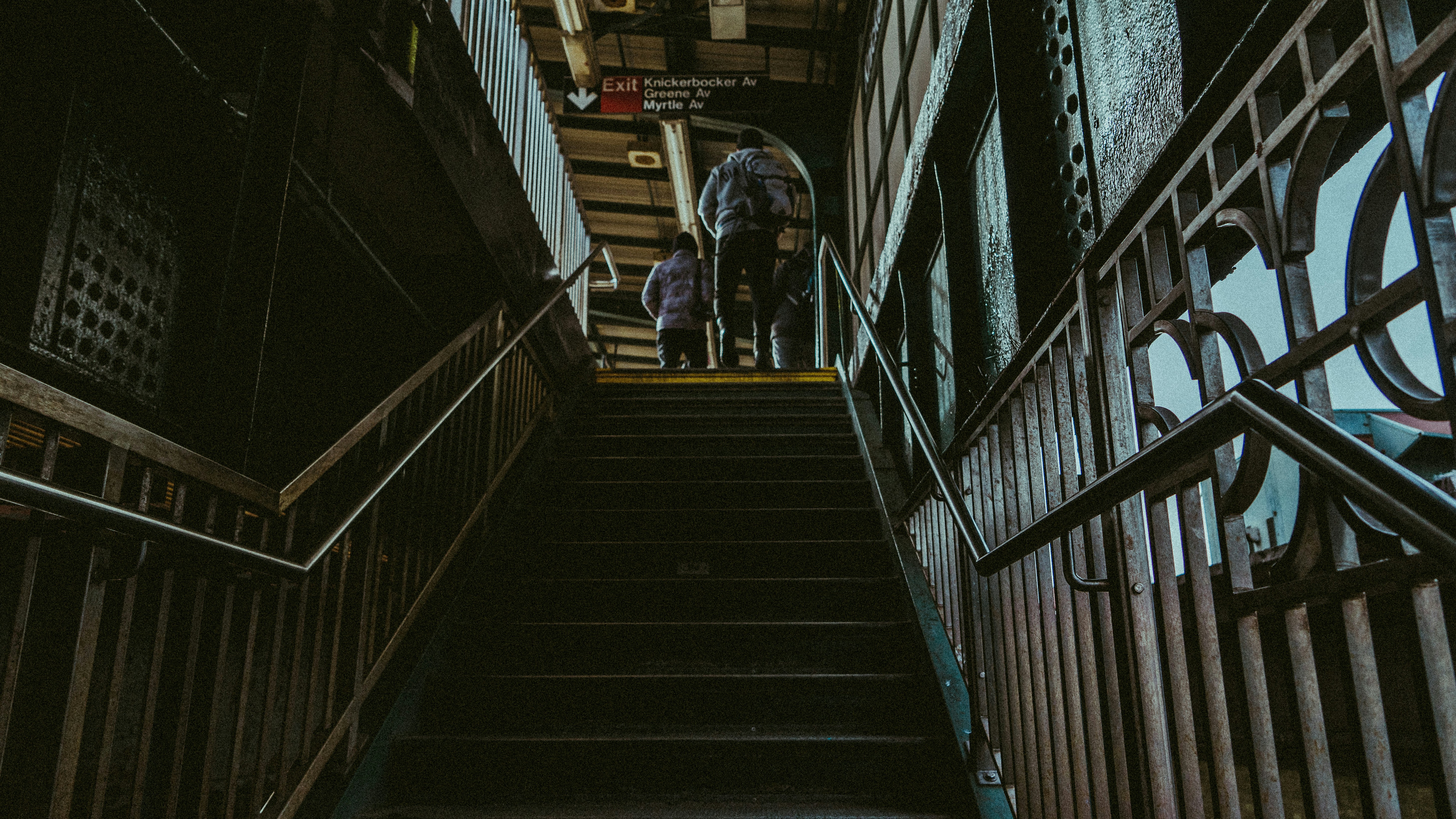 Photo by jorgeflores