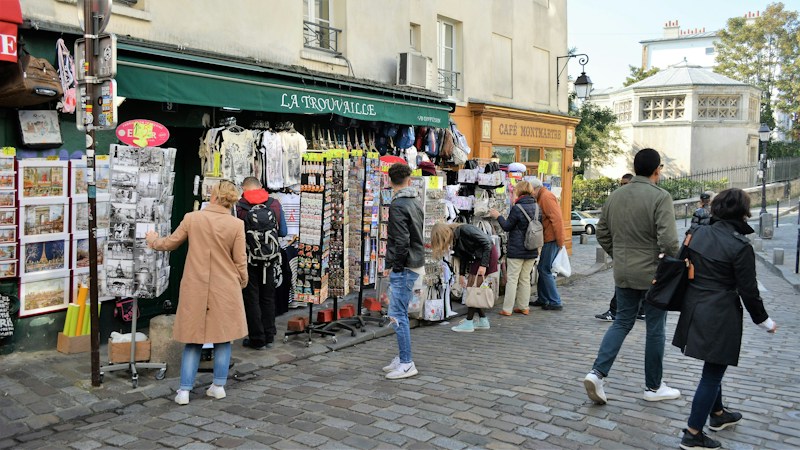 Montpellier from Saint-Roch: A Flexible Guide to the City and Sea