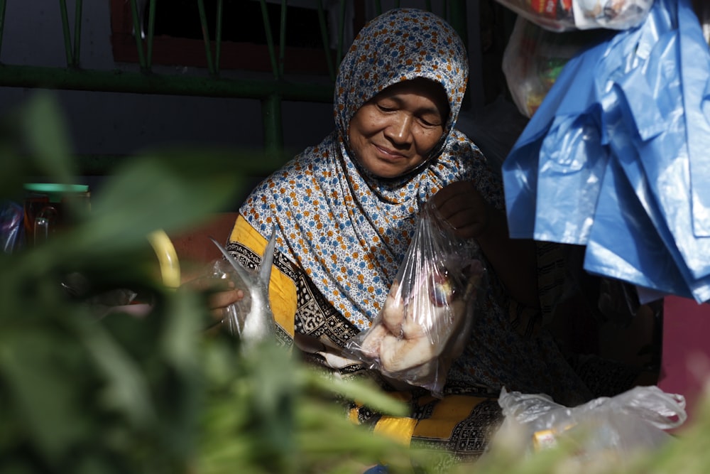 woman in blue and white hijab