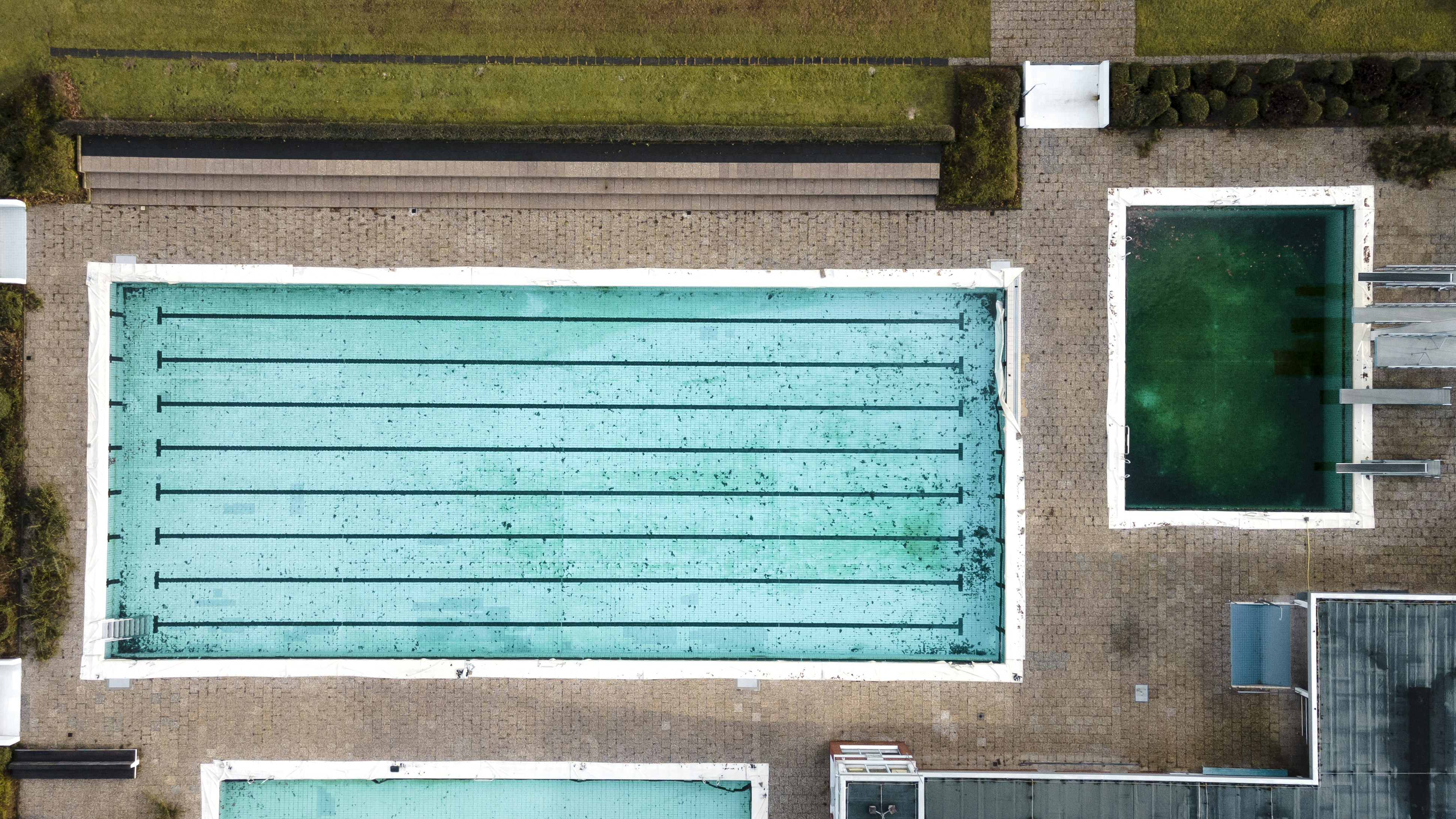 blue and white wooden wall, 