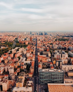 travel to milan