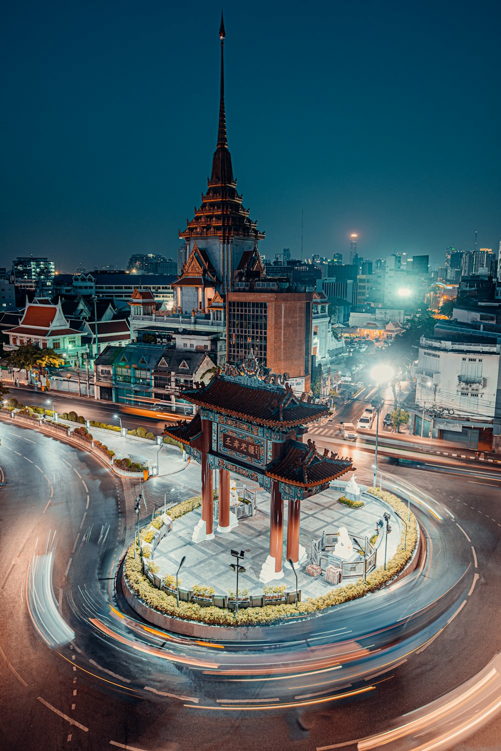 Zeitrafferfotografie der Stadt bei Nacht