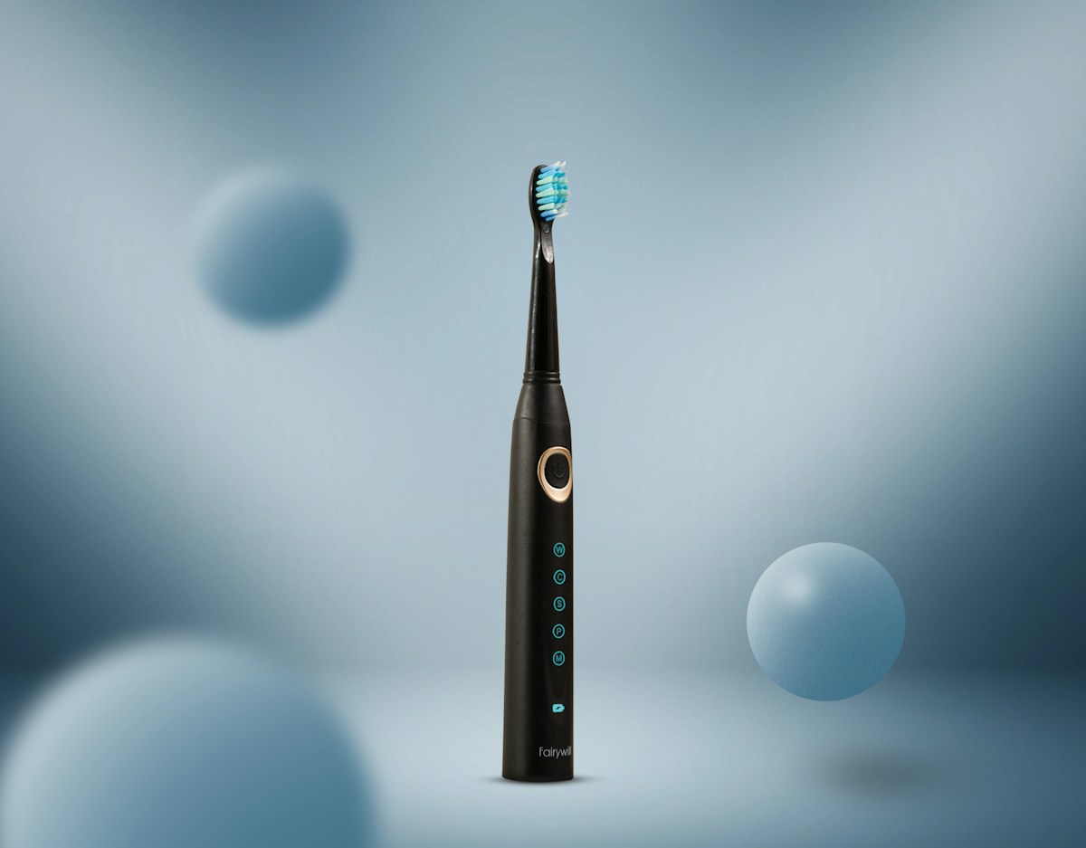 La brosse à dents à caméra de Dyson : gadget ou vraie avancée ?