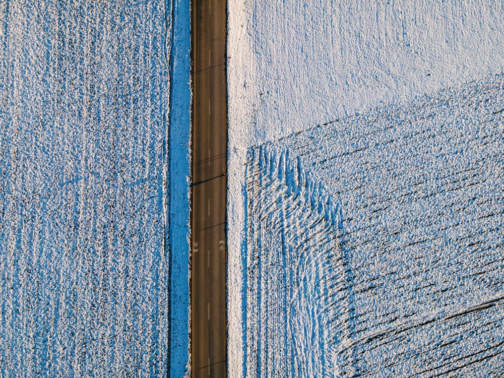 blue and white concrete wall