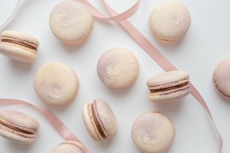 white and pink candy cane