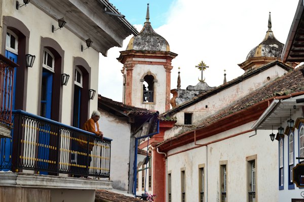 Colonial houses and church towers — Ouro Preto, Brazil