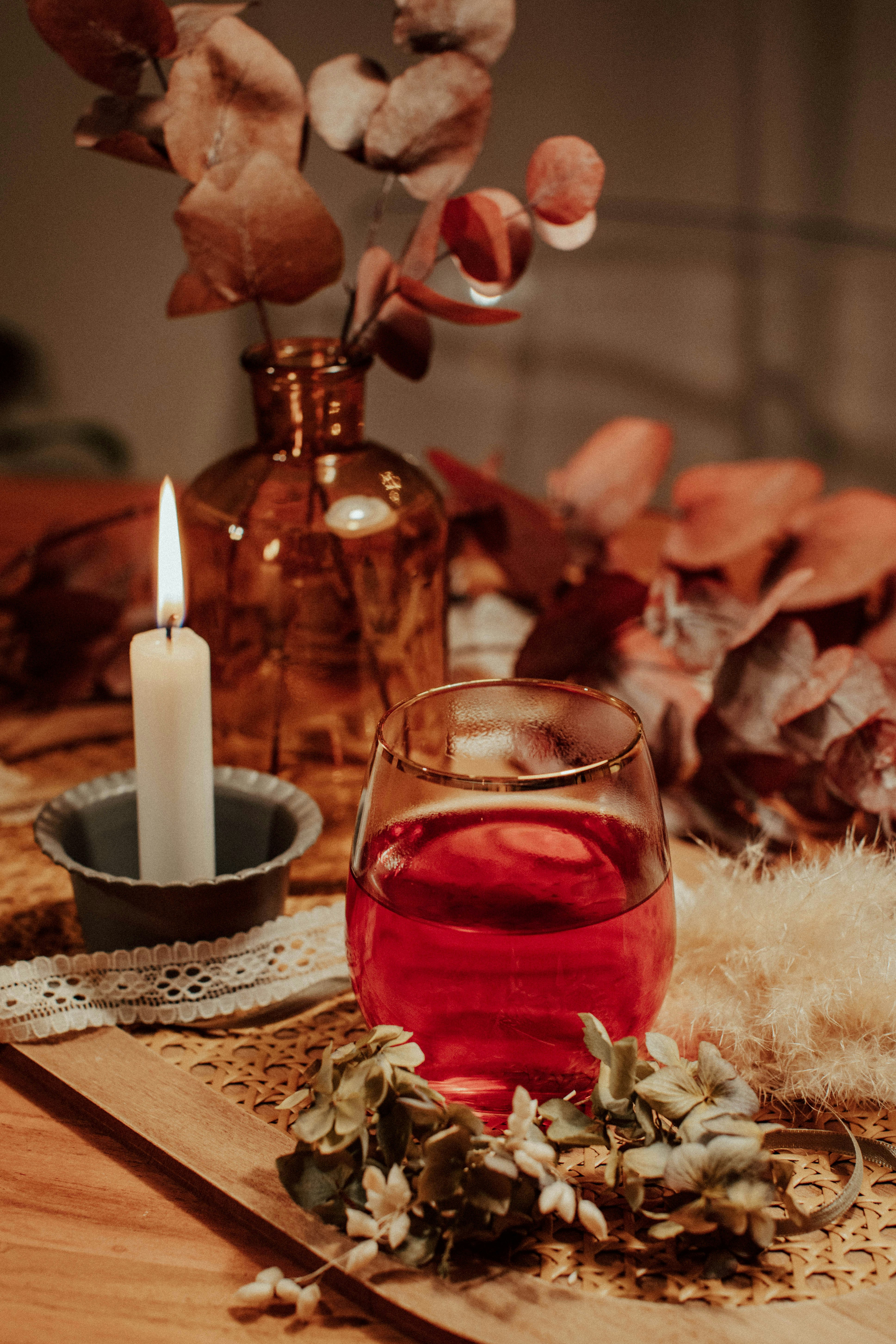 クリアガラスキャンドルホルダー ホワイトキャンドル付きの写真 Unsplashで見つけるキャンドルの無料写真