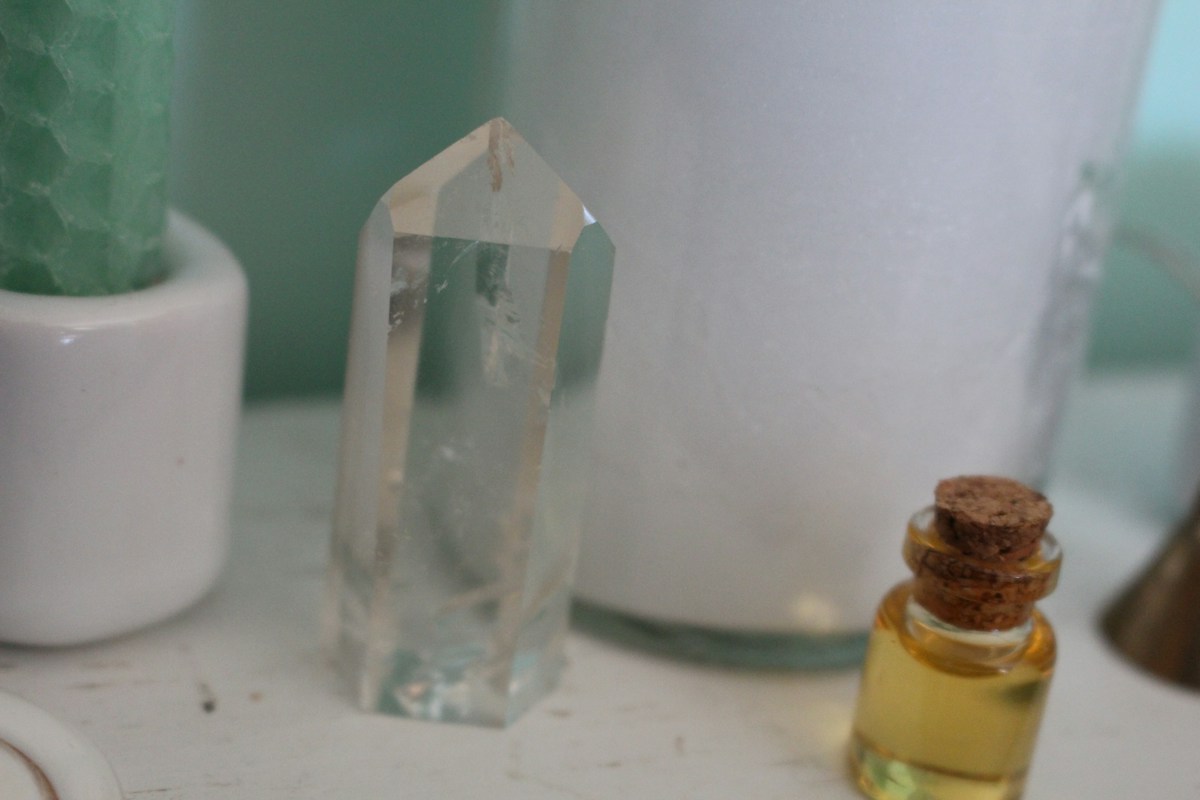 The Ultimate Guide to Cleansing Crystals: Methods and Meanings