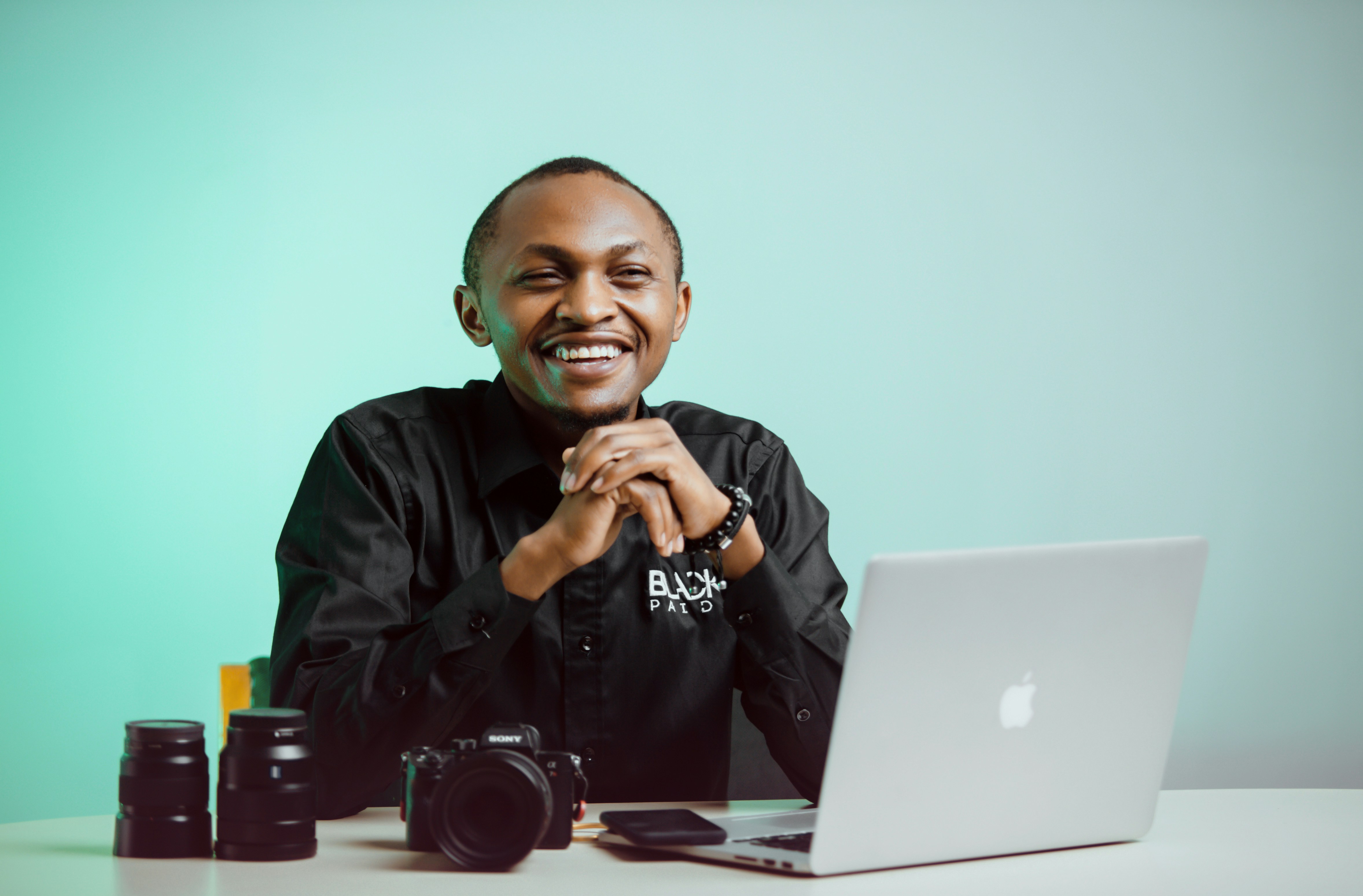 Man with laptop testimonial