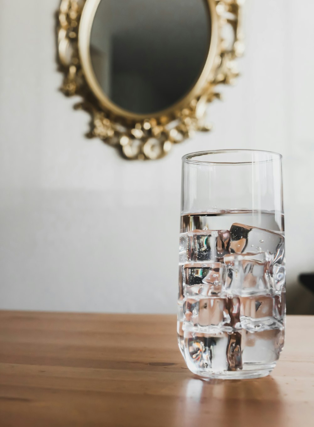 clear drinking glass with water