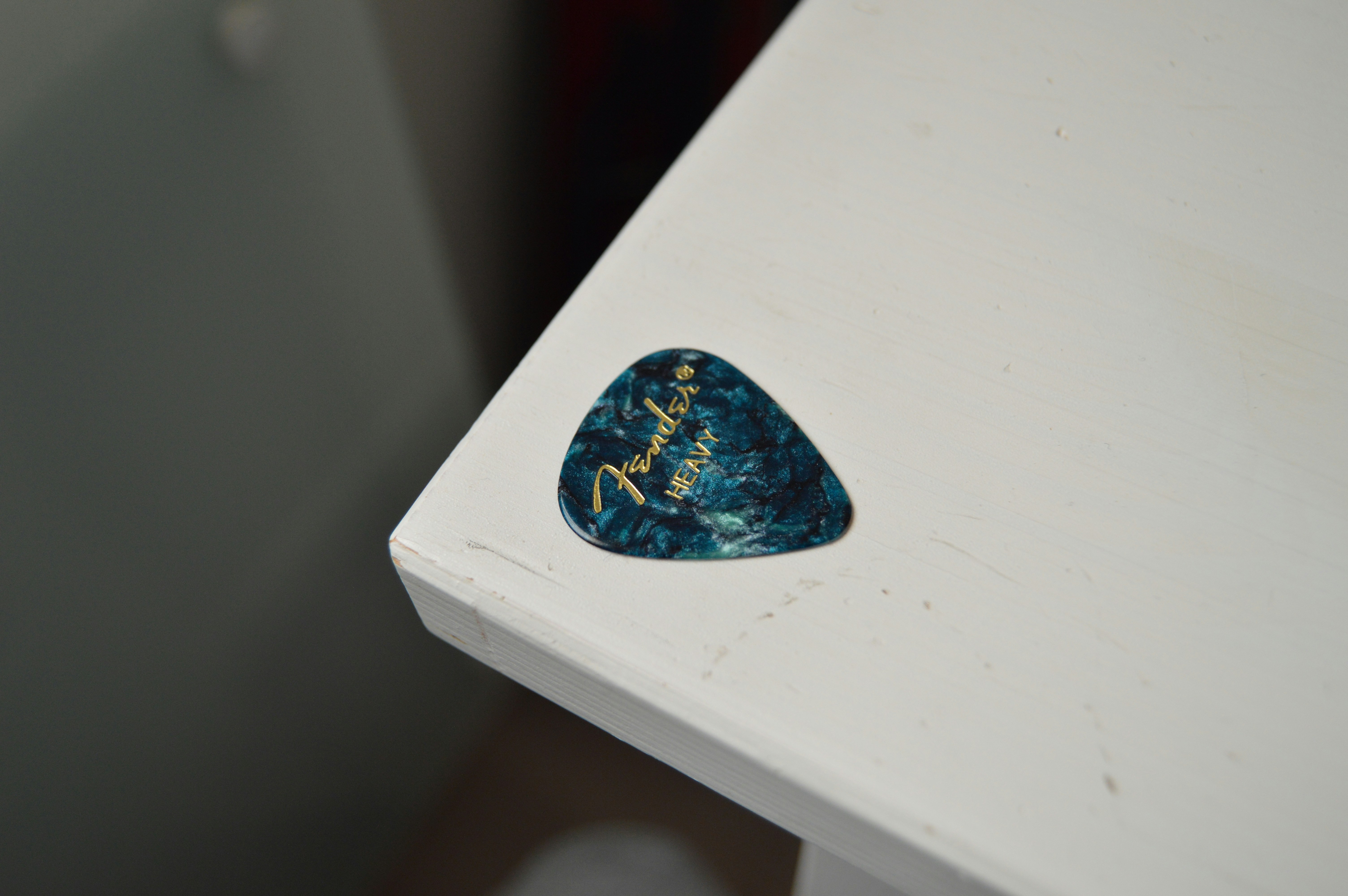 pendentif coeur bleu et noir