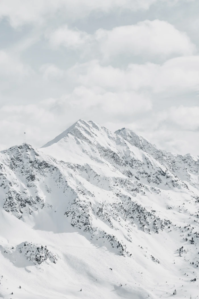 Verschneite Berglandschaft