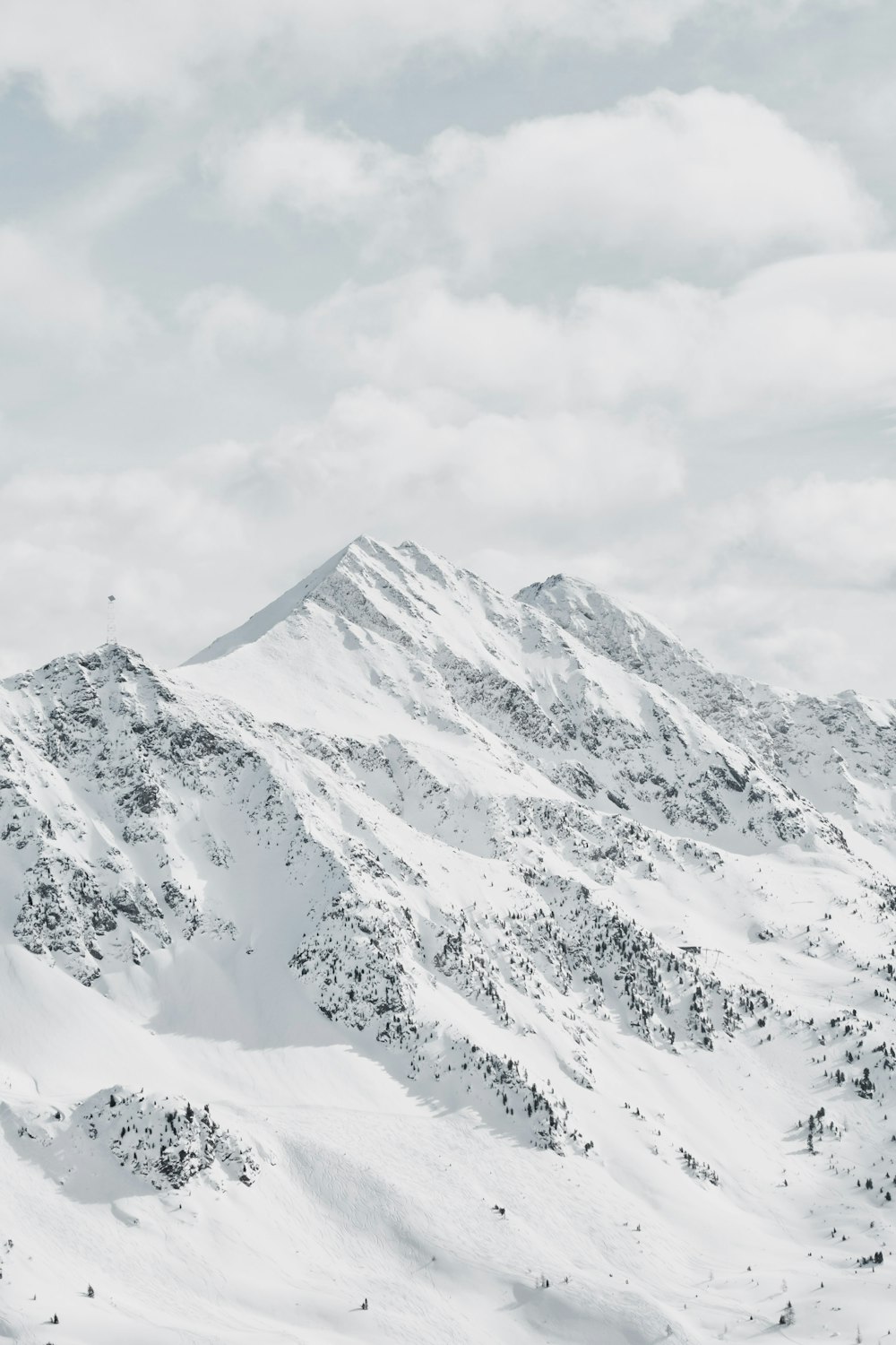 Snow Mountain Pictures [Stunning!] | Download Free Images on Unsplash