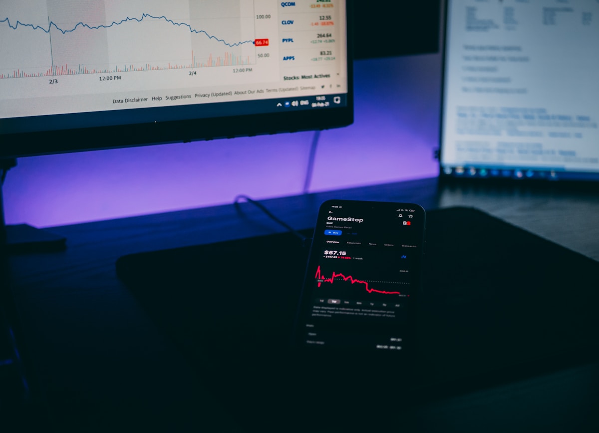 USD Remote Jobs in May 2026: Skills & Pay
