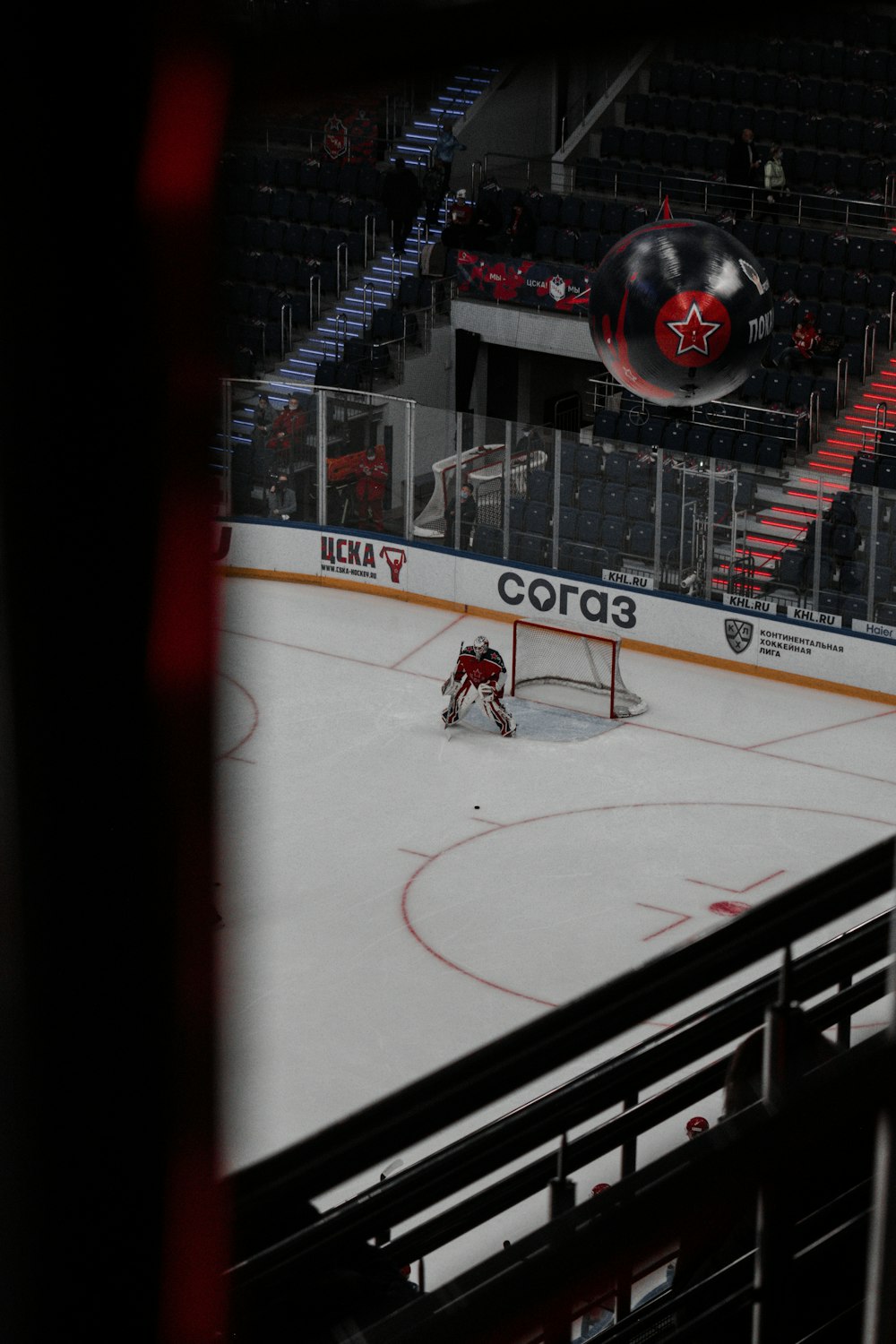 ice hockey players on ice hockey field