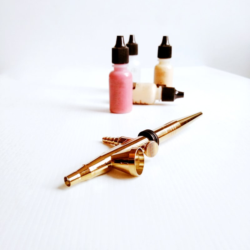 Nagellackflasche in zartem Rosa