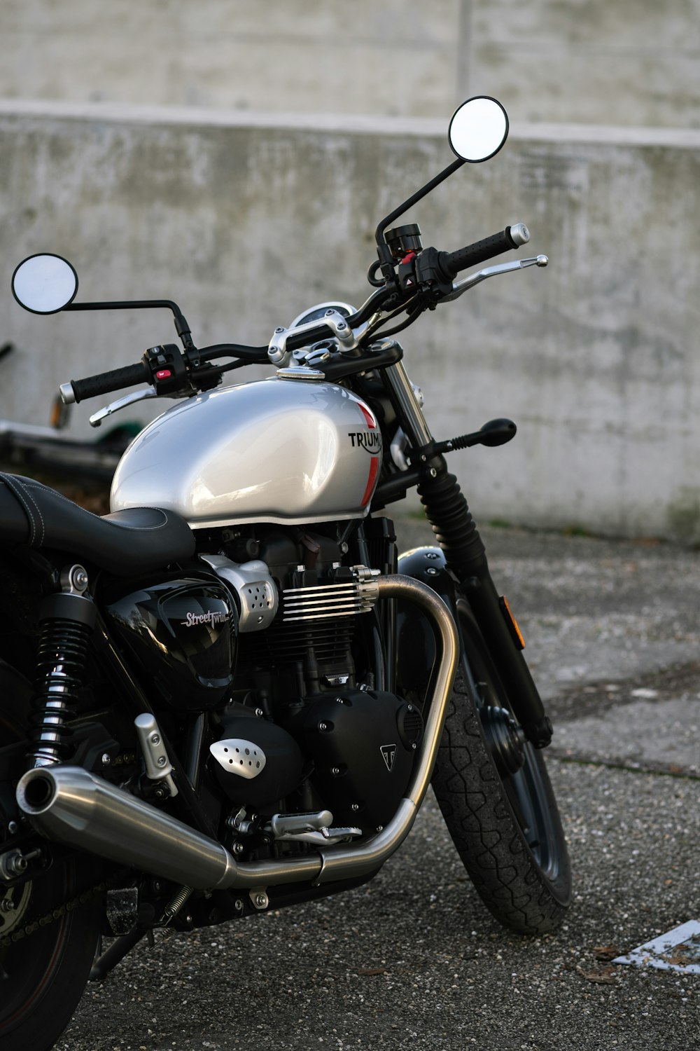 black and silver cruiser motorcycle