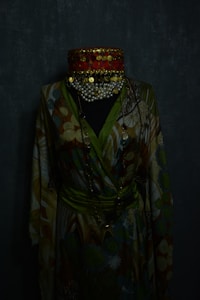 Maroon Pleated Abaya