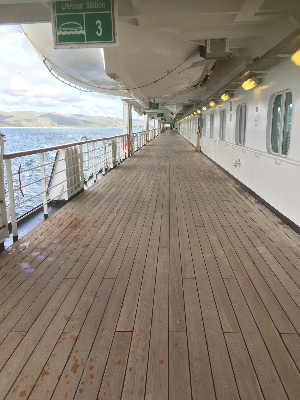 white and brown wooden dock