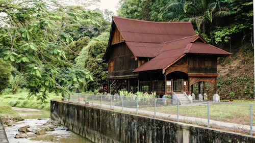 Mahsuri Complex