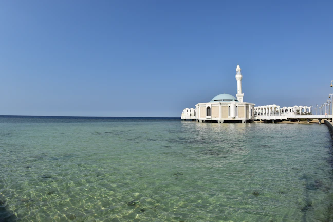 6-Day Saudi Arabia Budget Backpacking Guide