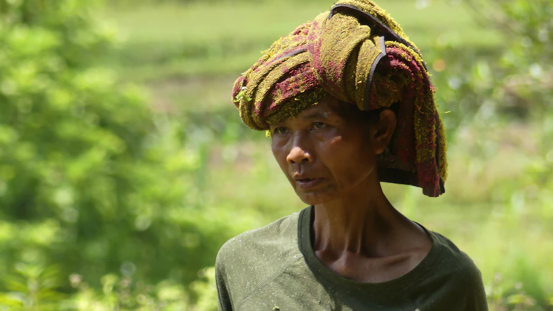 Sugar Mommy ในหมวกสีน้ำตาลแดง